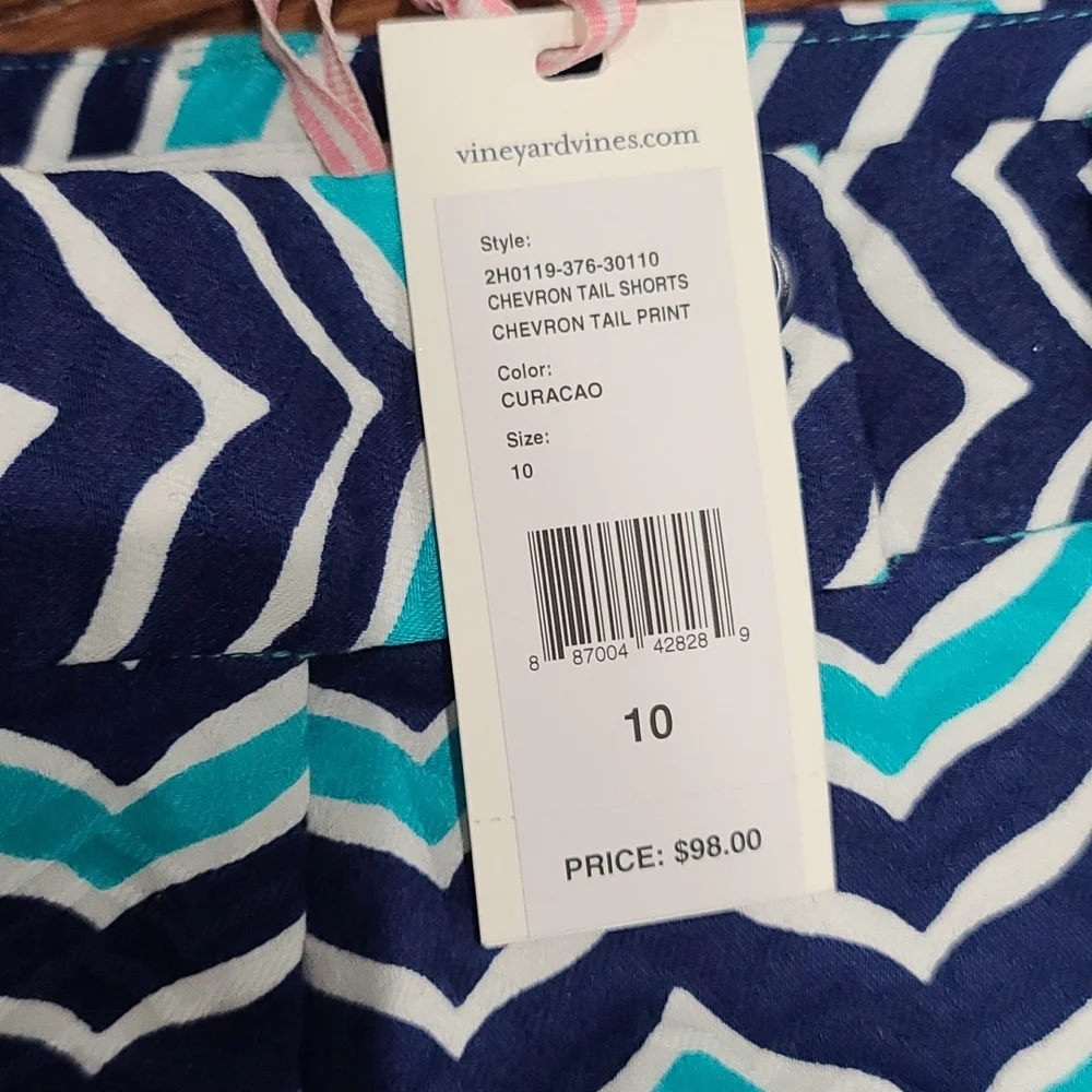 NWT Vineyardvines Shorts - Picture 3 of 4
